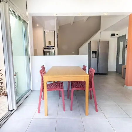Dunae, T3, Jardin Privatif, Piscine, Wifi *